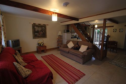 Afon Duad Inn Cwm-Duad ภายนอก รูปภาพ